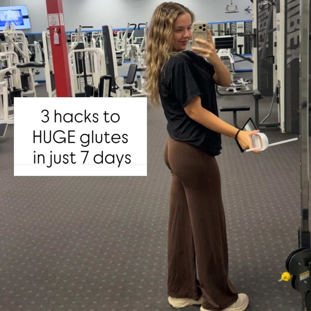 Original Coach Lo Instagram post featuring Paragon Fitwear in a gym